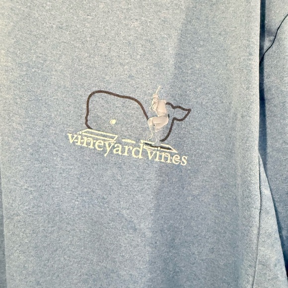 Vineyard Vines Boys Long-Sleeve Performance Graphic Tee - Light Blue Size XL - Picture 4 of 6